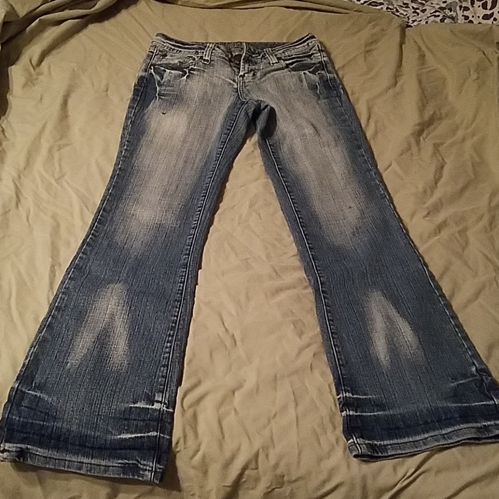 ๐ Jeans - Picture 3 of 8